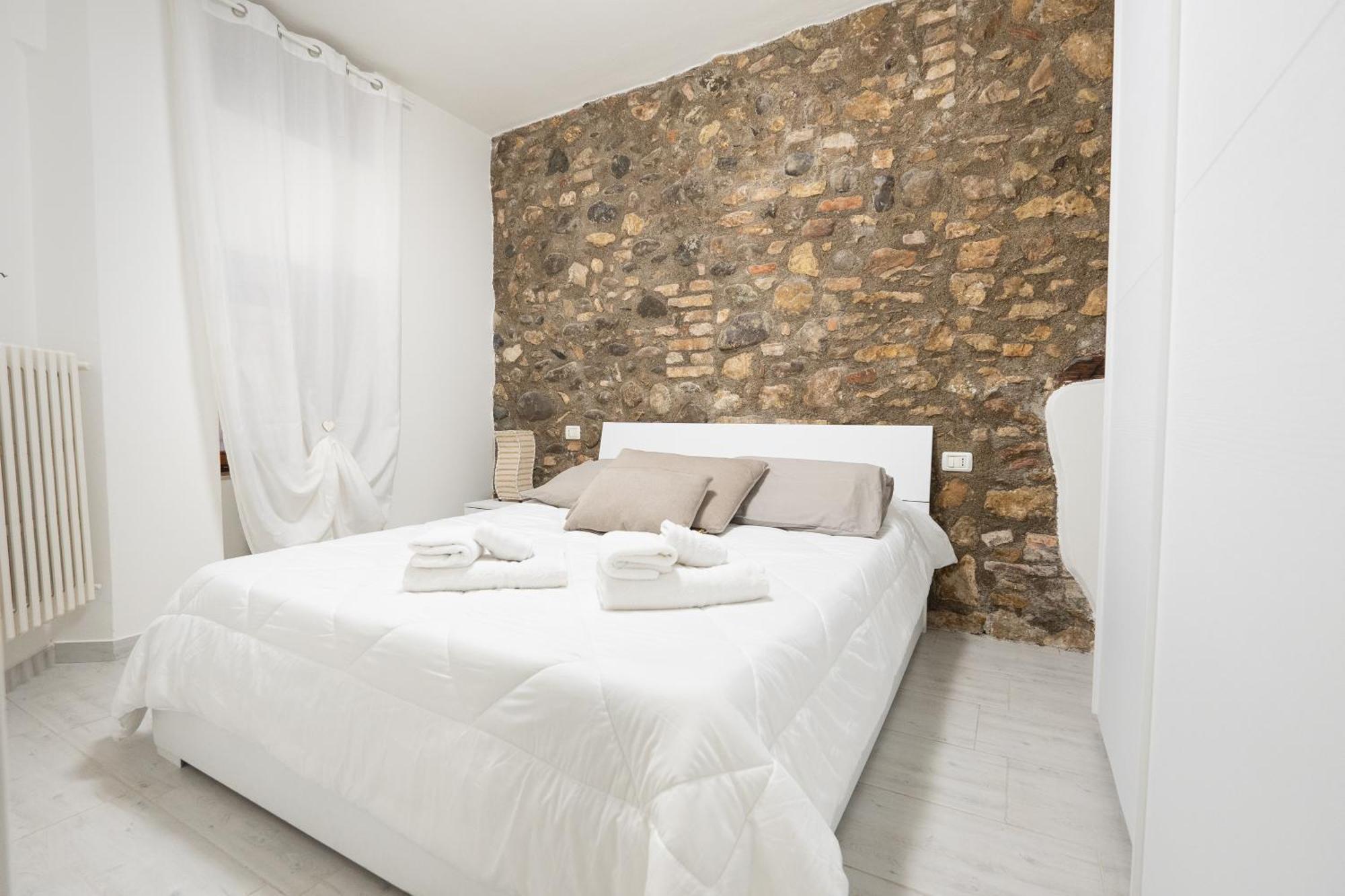 C-Apartment Lake Garda 萨罗 外观 照片